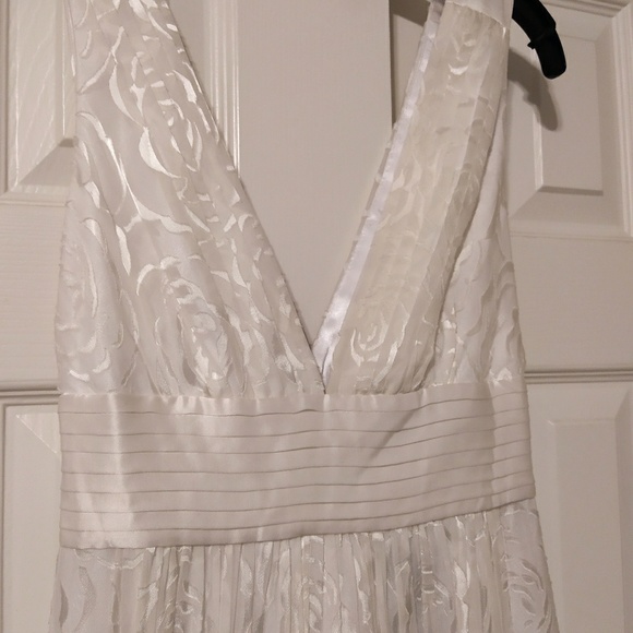 NWT BCBGMaxazria BCBG White Silk Formal Dress Gown - Picture 5 of 7